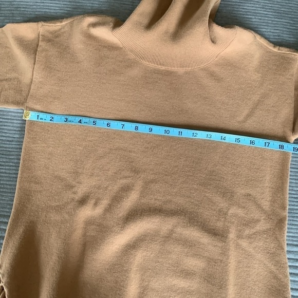 ORLY || COMFY CAMEL KNIT WITH FRINGE ||NWOT - Picture 4 of 5